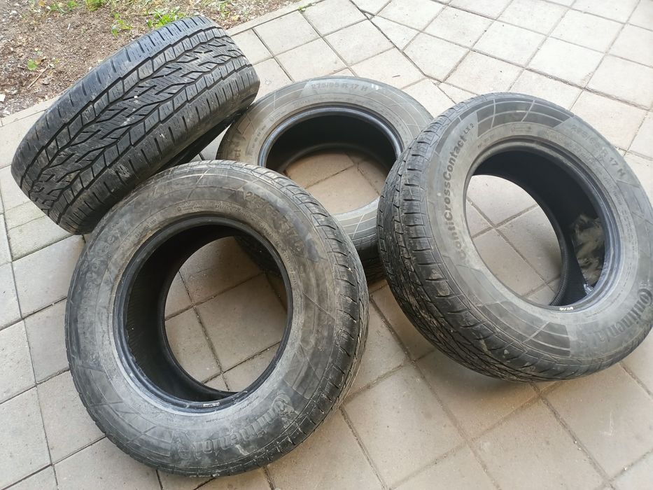 4 шины на джипы.