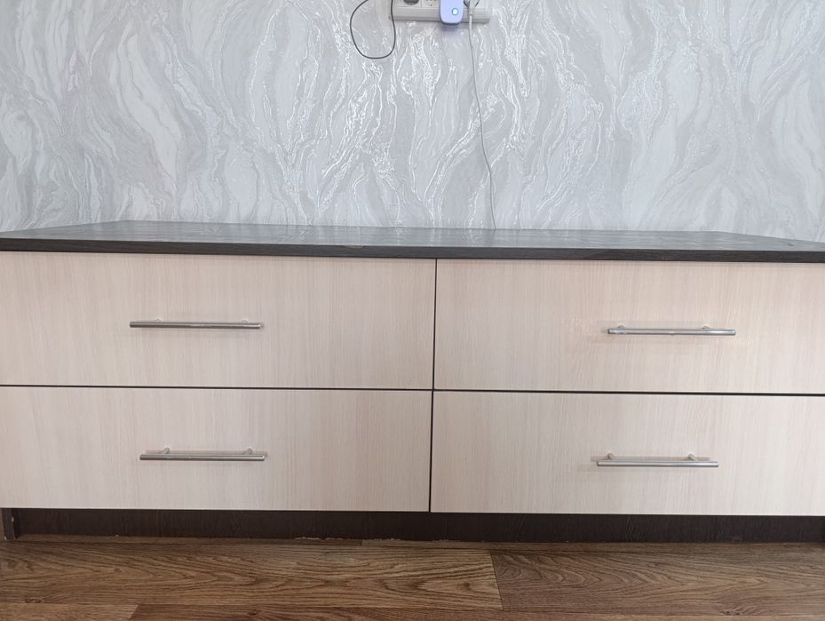 Тумбочка под телевизор