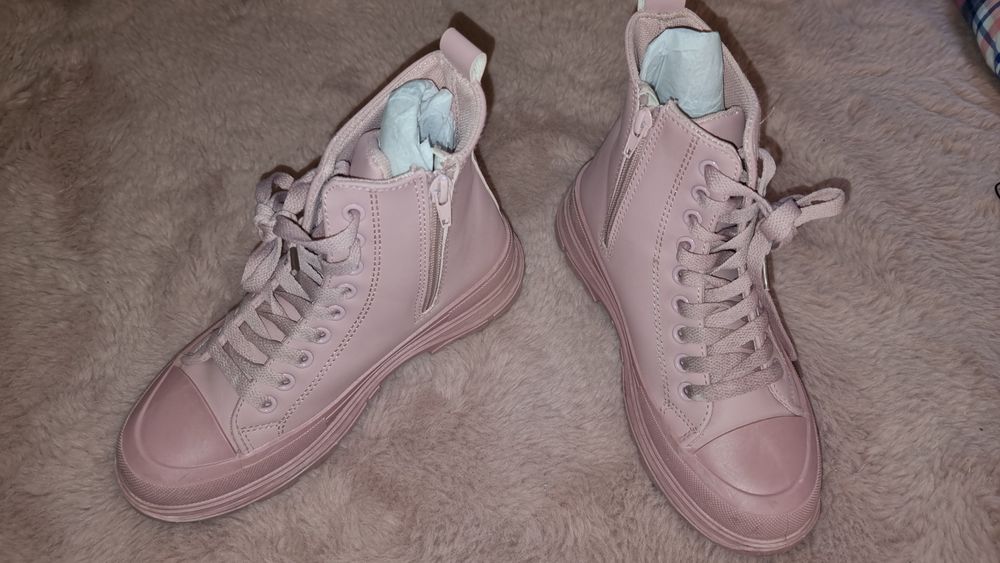 Боти за момиче размер 36