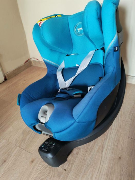 Продавам столче за кола Cybex Sirona в добро състояние