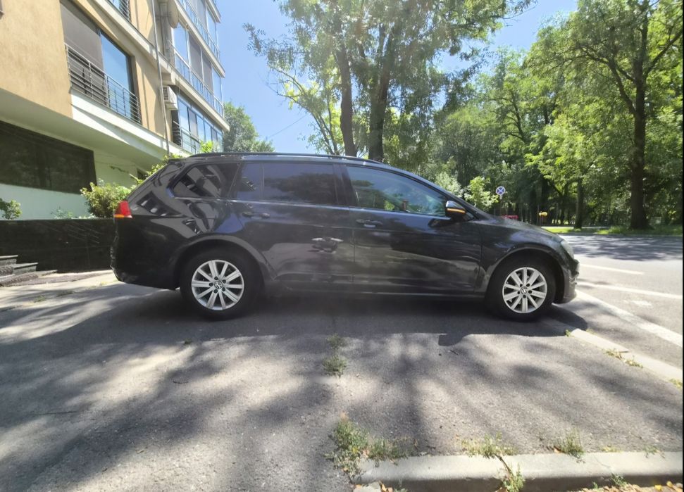 AN 2014 _ Golf 7  _ BIXENON _ zona Băneasa