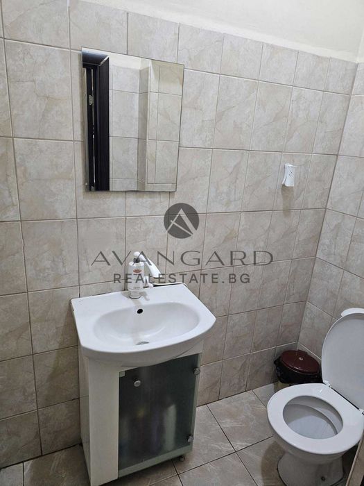 Продава се Магазин в Пловдив, Кючук Париж - 30 кв.м за 1634 €/кв.м - Снимка #2