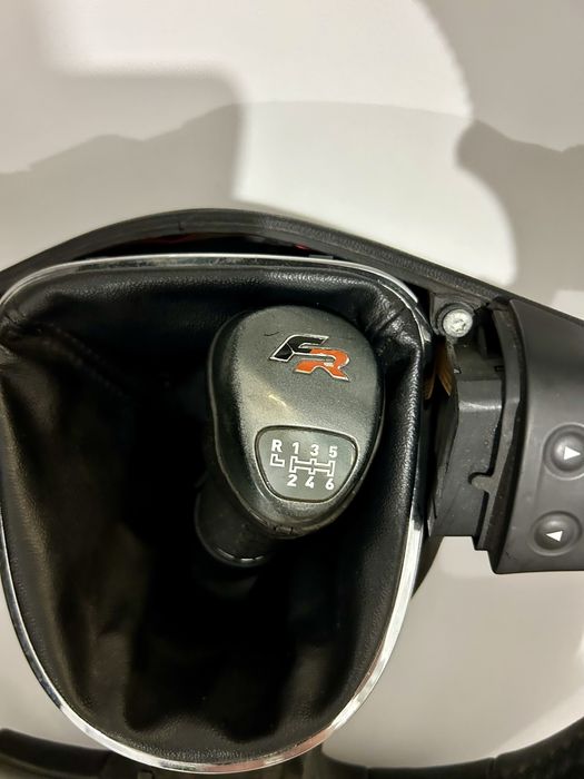 Kit Volan schimbator Seat Leon FR 1p piele comenzi