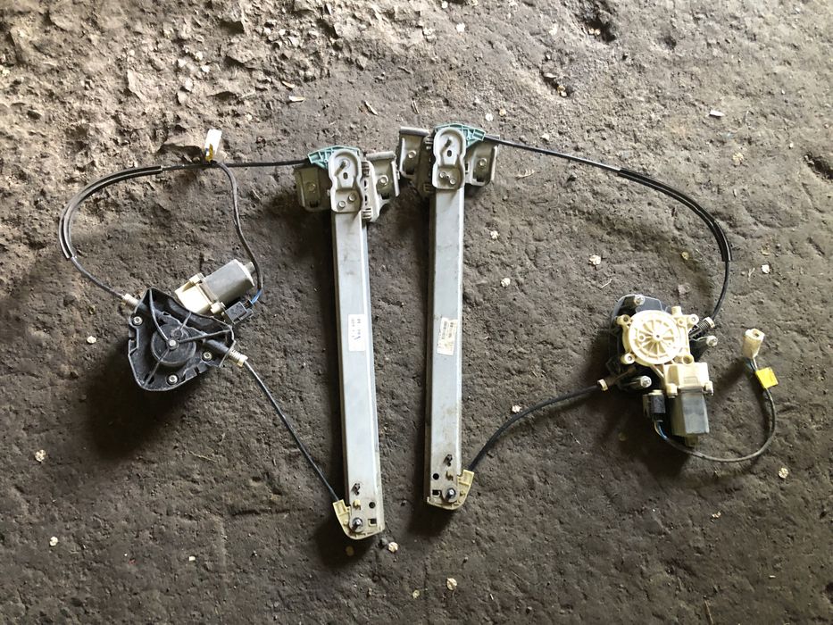 Продам стекло подемник приора