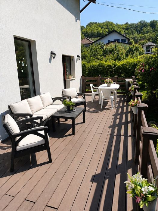 Casă deosebită cu teren de 1.705 mp – Vălenii de Munte, Prahova