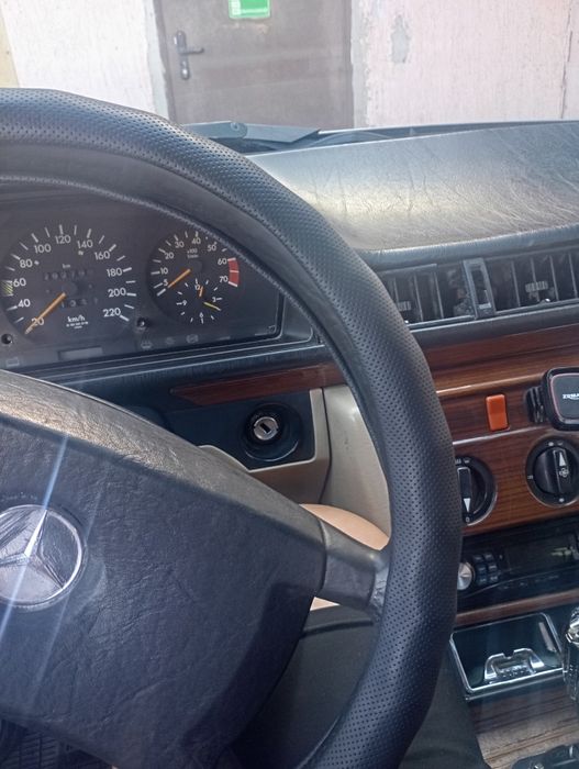 Mercedes Benz Е 200