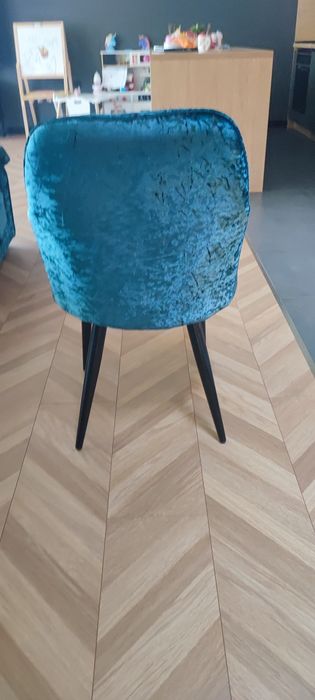 Диван за всекидневна с лежанка и таборетки