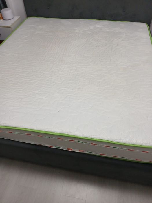 Saltea spuma cu memorie 180x200