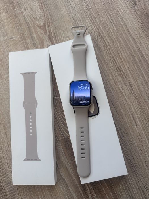 Apple Watch Series 9 45mm Starlight
