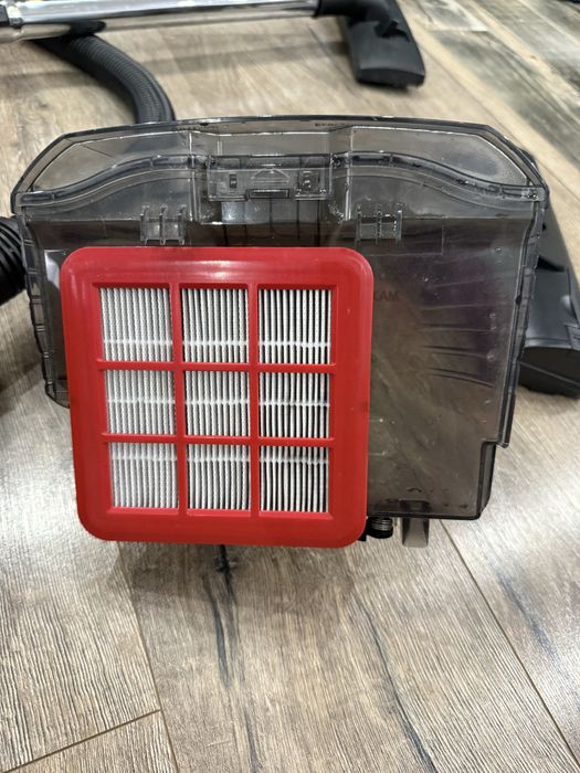 Прахосмукачка Beko VCO32801AR, 800W, без торбичка