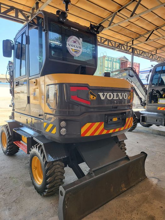 Mini Volvo 60 pro ekskvator karea dan zuri keldi.