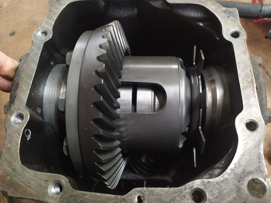 Продавам шпер Е30 Е32 Е34 Е36 , тип 188 , 210