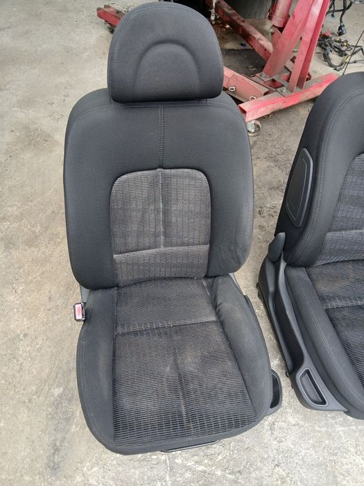Предни седалки за Peugeot 407/Пежо  407