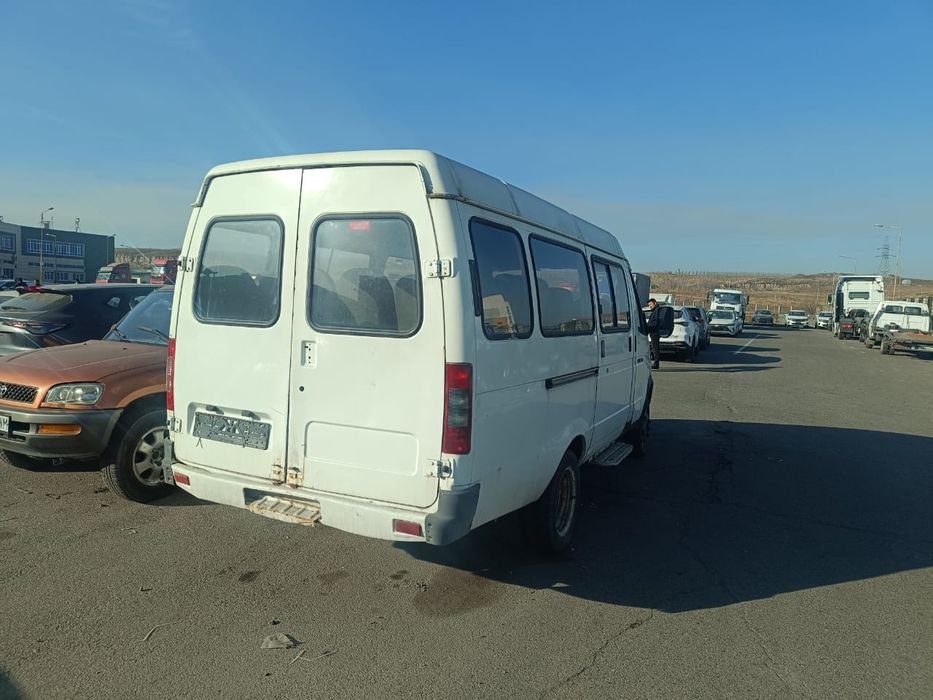 Газель пасажирская 15 мест 2005 2.4