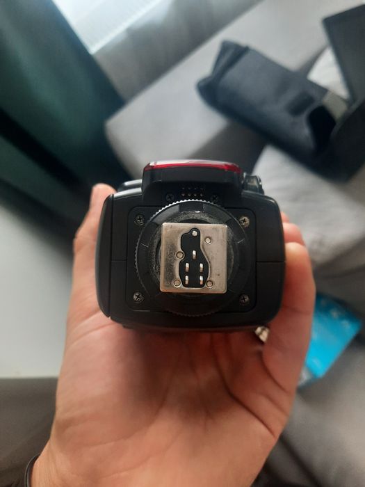 Blitz  extern /Canon / nissin di866 m2