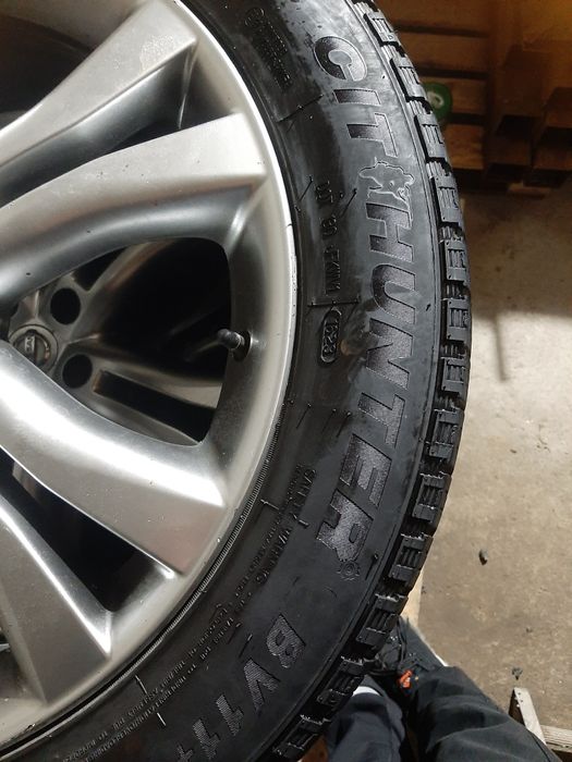 Продам комплект колес