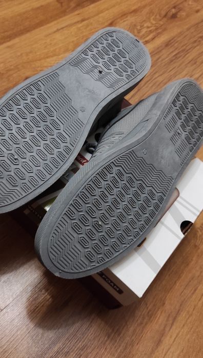 Нови летни спортни обувки No 45