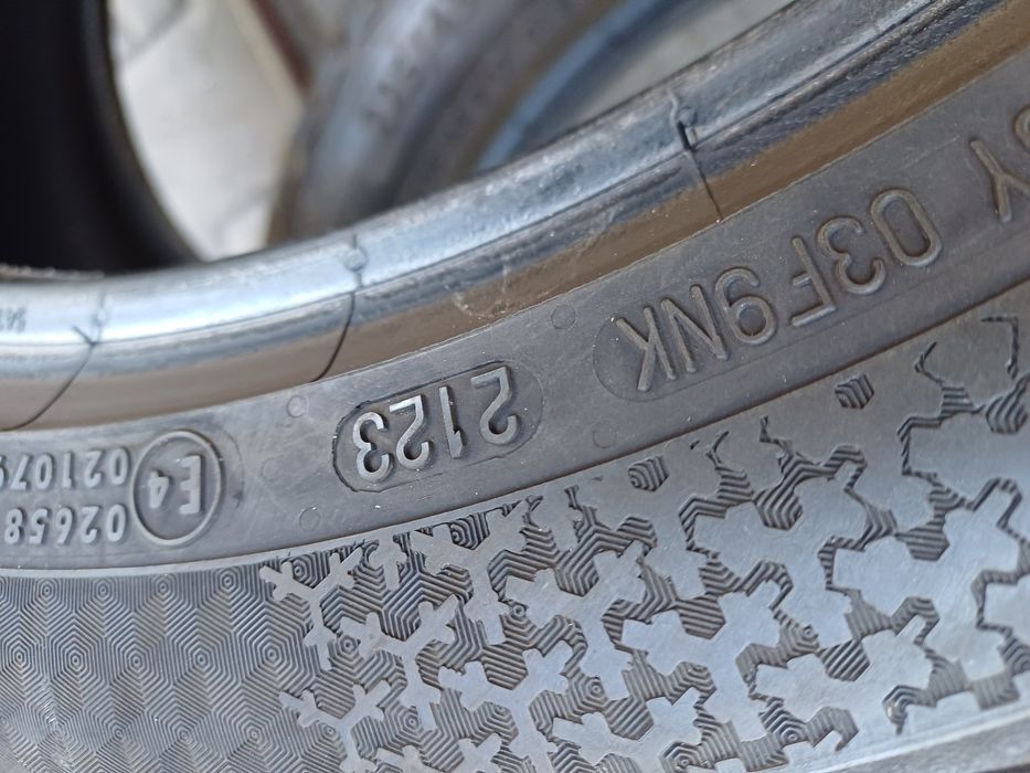 Гуми 225/45/17 Континентал