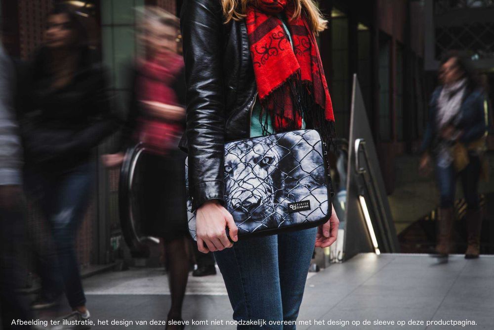 Huse pentru laptopuri si tablete Infinity Sleeves.