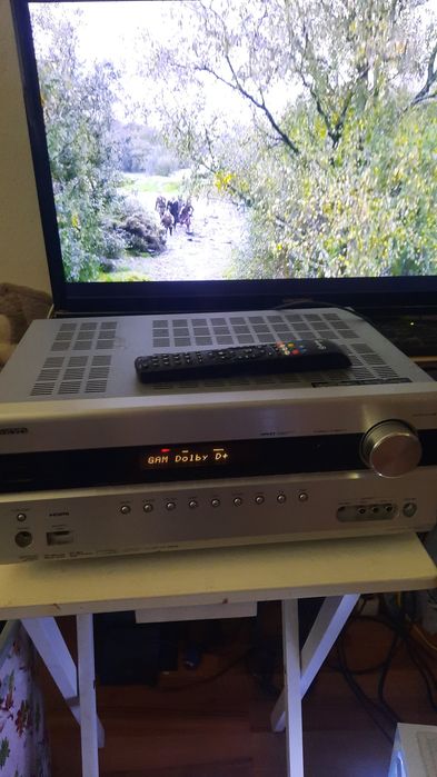 AV ресивър Onkyo TX-SR607