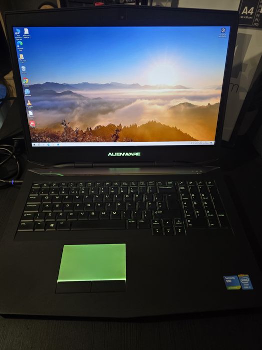 Лаптоп Alienware 17 - Intel i7, GTX 780, 16RAM, SSD/HDD