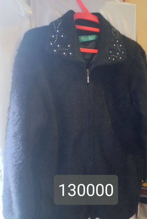 Костюмы,кардиган, пальто