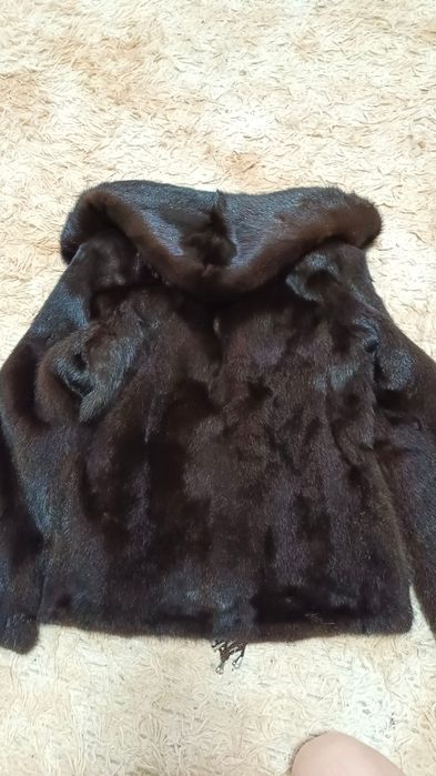 Продам норковую шубу
