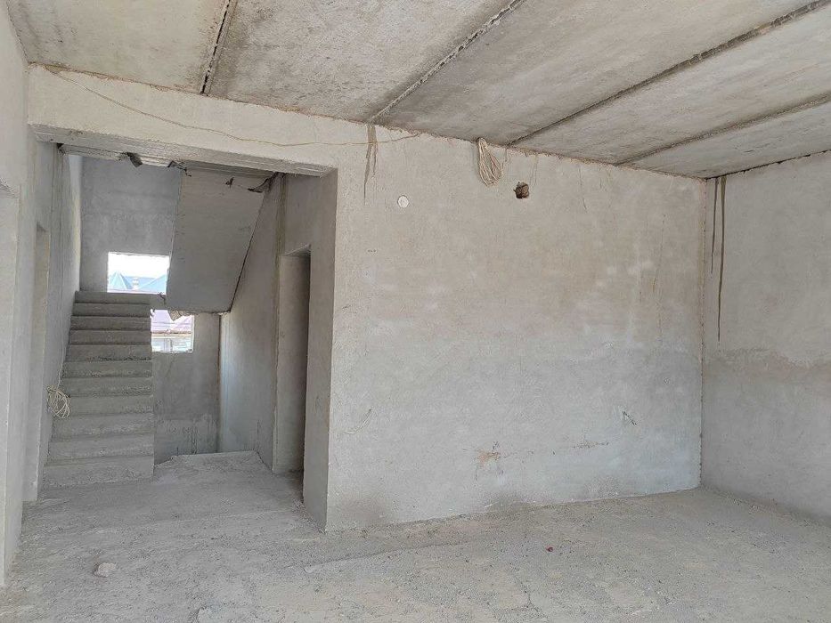 3 Qavatli turar joy Zudlik bilan