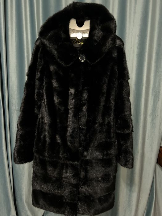 Продам норковую шубу