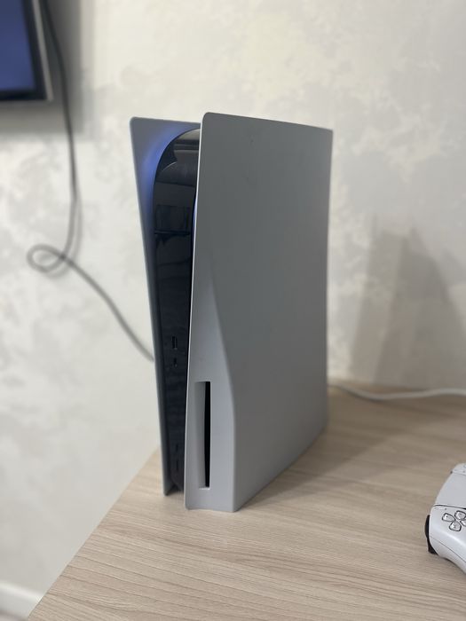 playstation 5 с двумя джойстиками