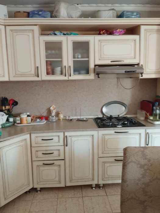 Продам кухонный гарнитур большой