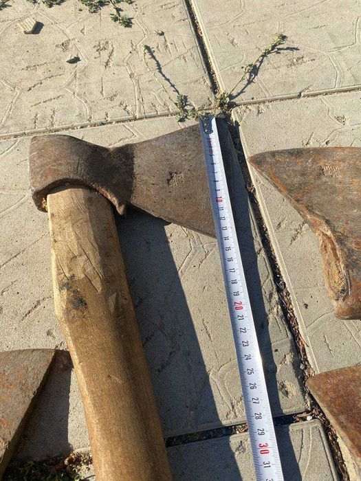 Продам советские топоры 5000 тг