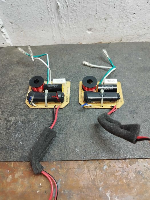 Filtre audio doua cai MS putere 400 Wati