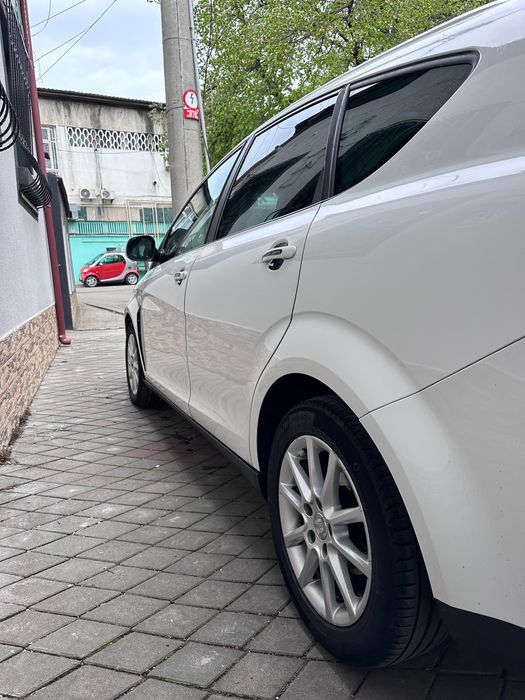SEAT Altea XL 2010 — imagine 4