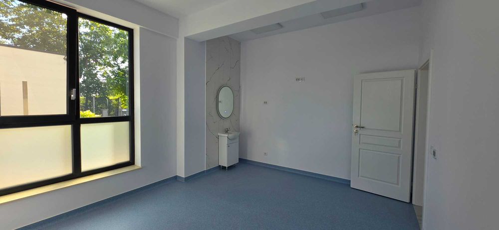 Inchiriez spatii intr-o clinica medicala