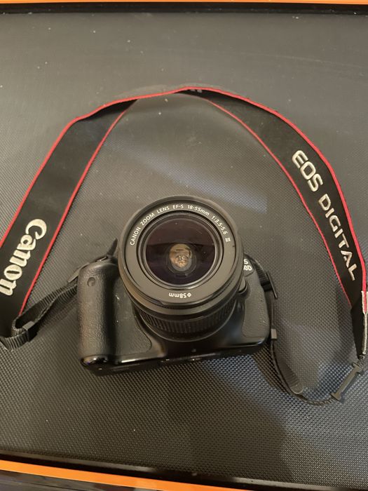 Продам canon 600d 18-55
