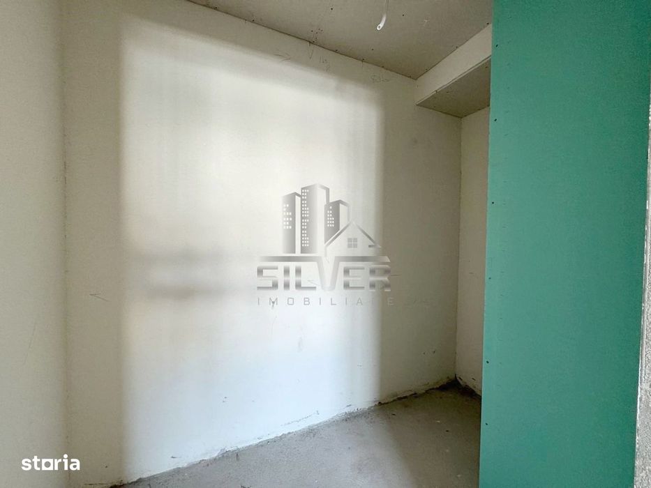 Apartament cu 2 camere dec.+terasa de 50 mp+boxa 5 mp.PRET REDUS!