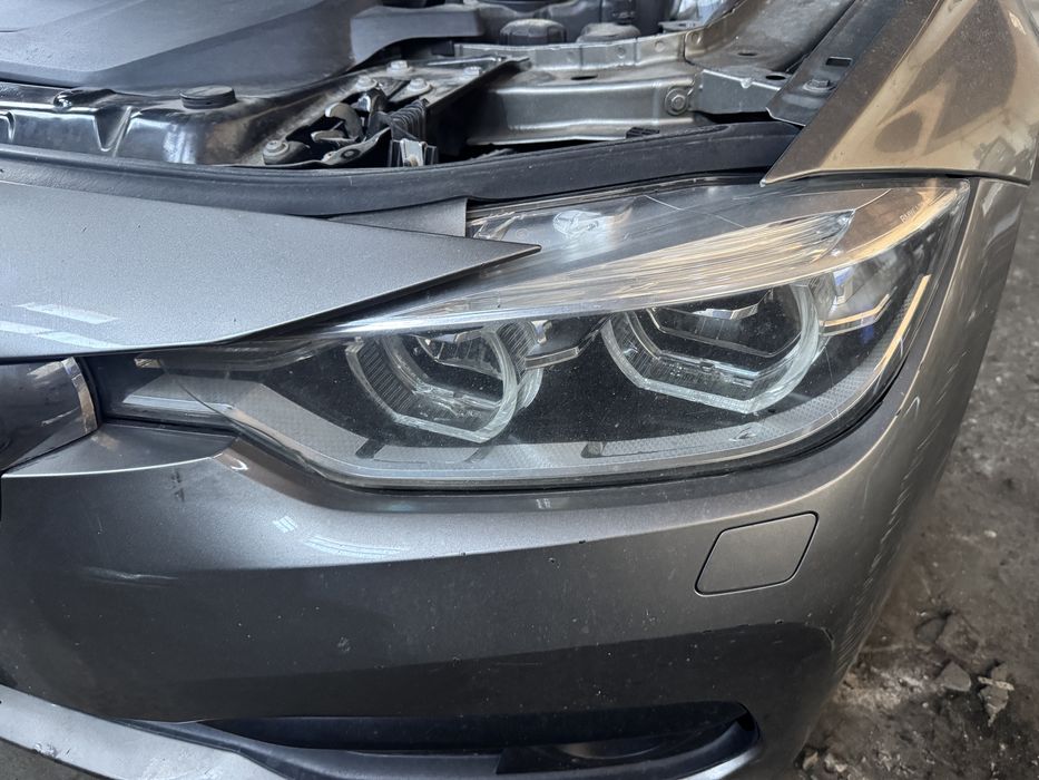 Fata completa BMW Seria 3 F30 Facelift 2017 pachet Luxury, Faruri LED