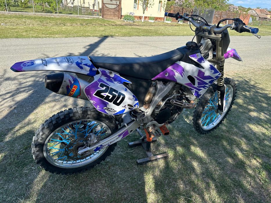 Yamaha YZ250F 2009 REFACUT TOTAL !