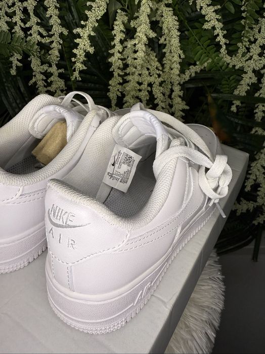 Nike Air Force 1 Low Triple White