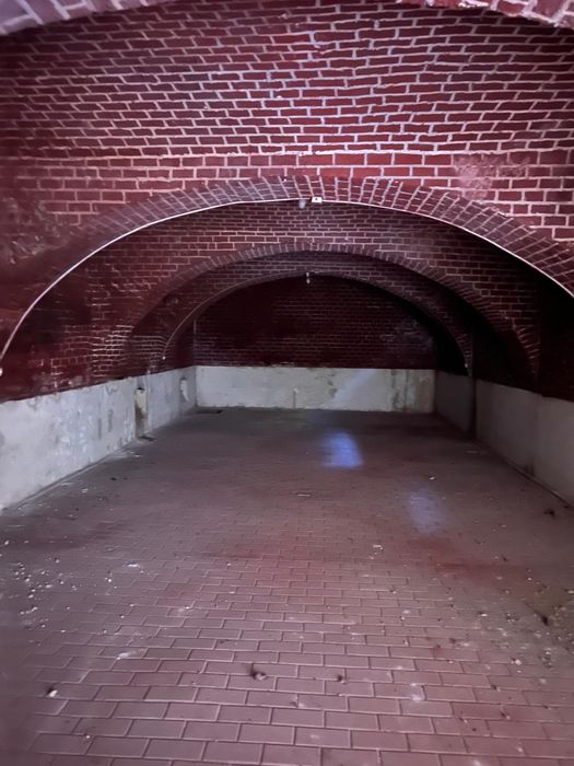 Casă in zonă viticola-Cuvin,  jud. Arad