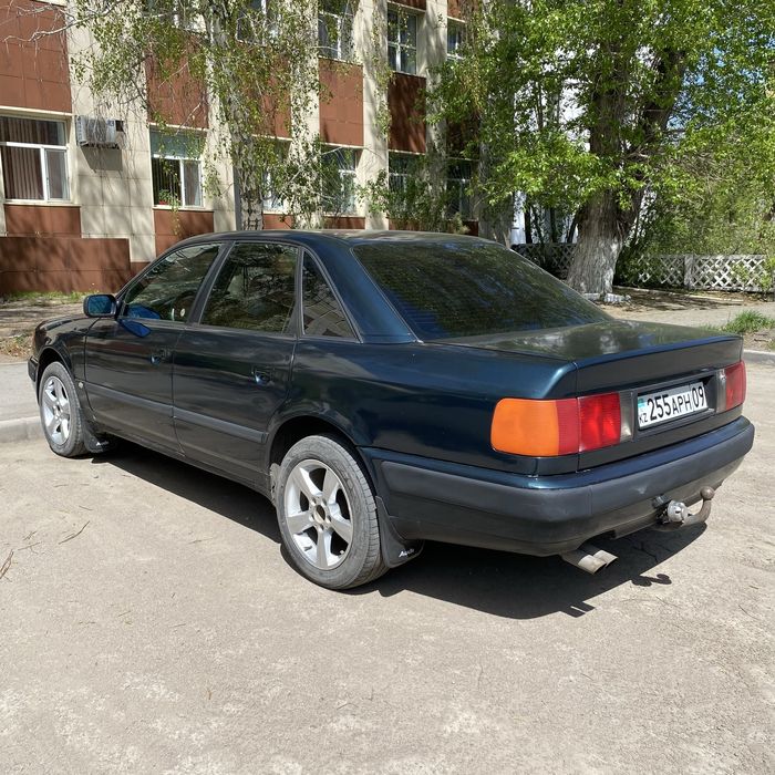 Ауди 100с4 без вложения