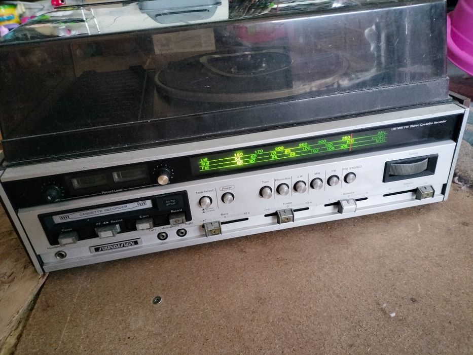 Vând un studio Deck caset +Radio+Pik-up