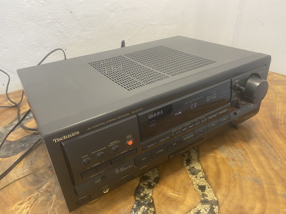 Statie / amplificator technics AX 710