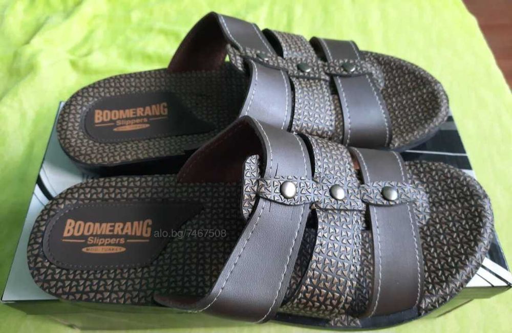 Продавам чисто нови лятни мъжки чехли.