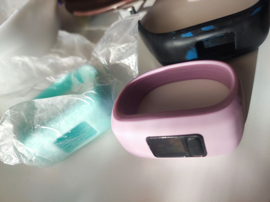 ДВА детски смарт часовника Garmin VivoFit Jr3 & Jr 2 - момче/момиче