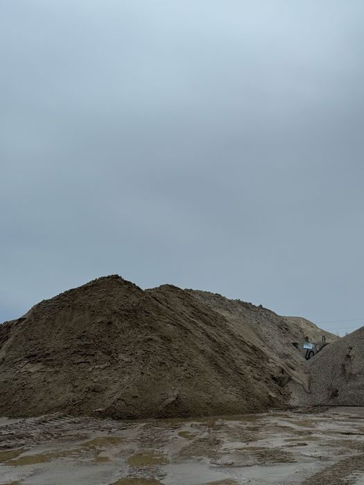 Vand pamant negru vegetal, si agregate de balastiera