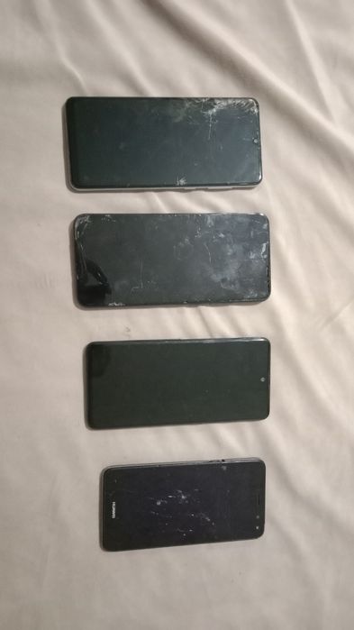 Продам телефоны на запчасти
