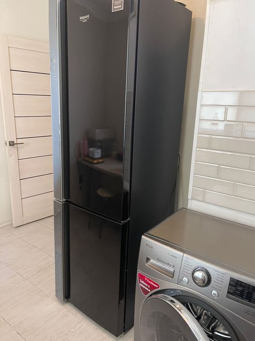 Продам холодильник Аристон