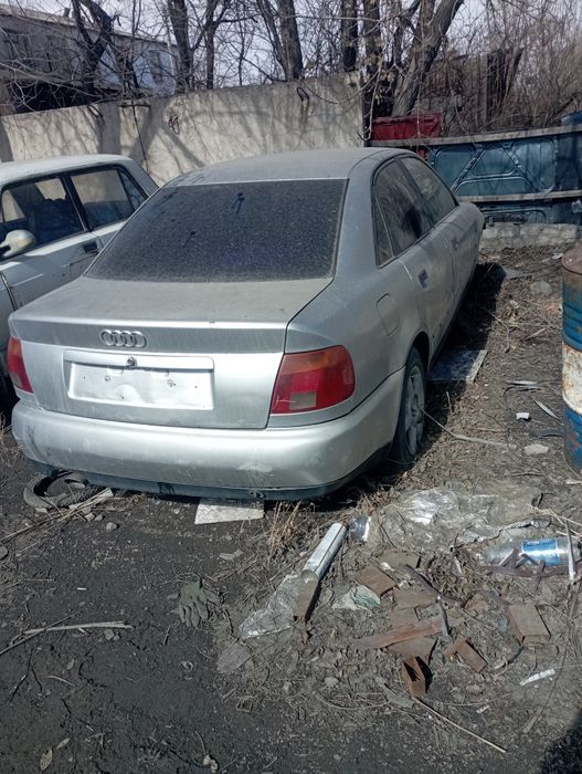Продам на запчасти Ауди А4